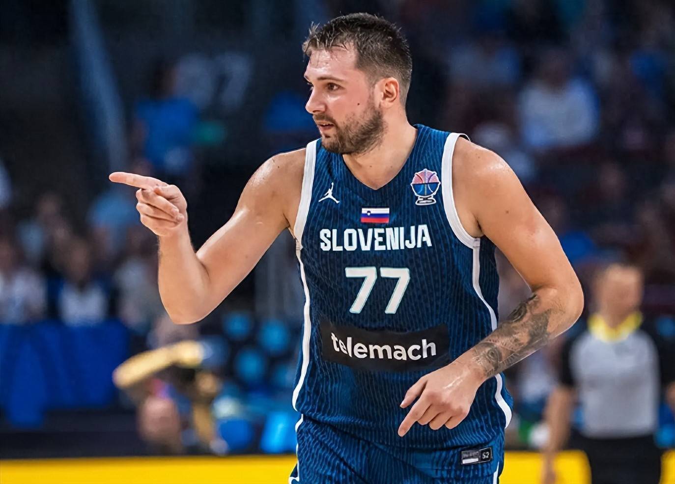 九游游戏 东契奇爆冷击败塞尔维亚队，精彩发挥引爆全场！