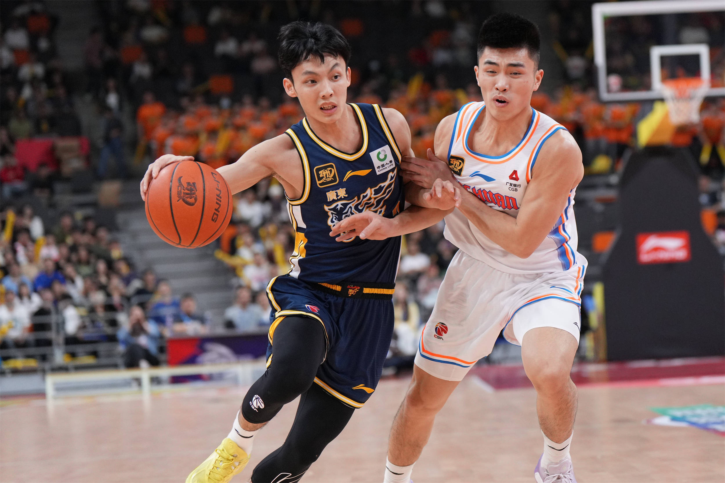 九游官网包含足总杯转会期再迎强敌；广州队豪取连胜；主帅态度：悬念犹存；阵容厚度经受考验的词条